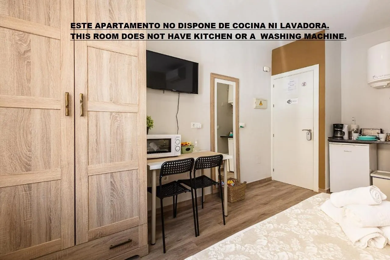 Apartamentos Lola Beach Málaga