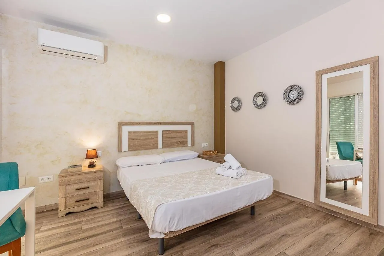 Apartamentos Lola Beach Málaga