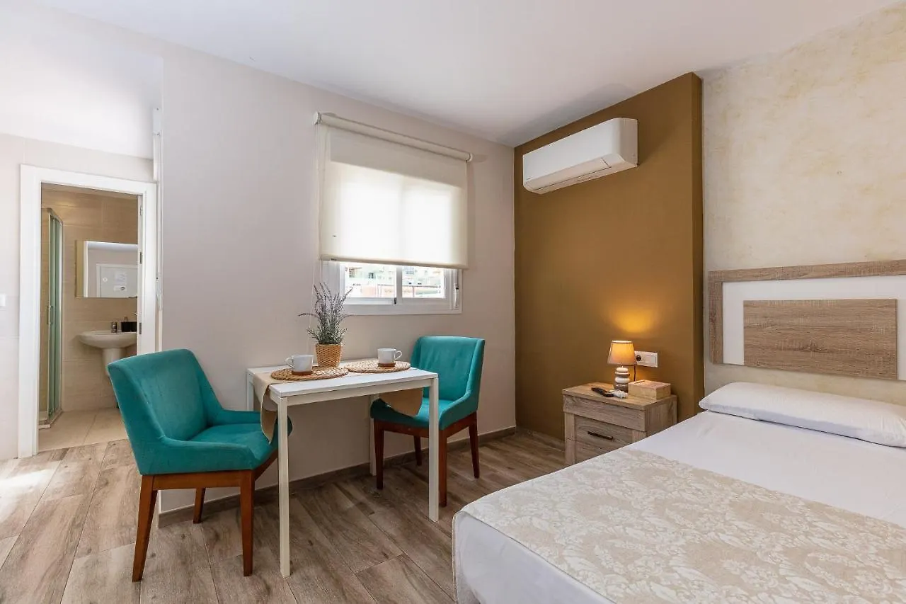 Apartamentos Lola Beach Málaga