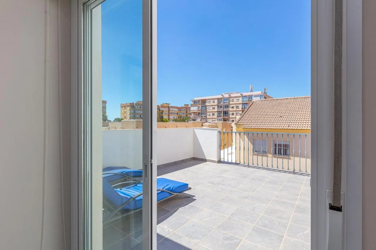 Apartamentos Lola Beach Málaga 0*,